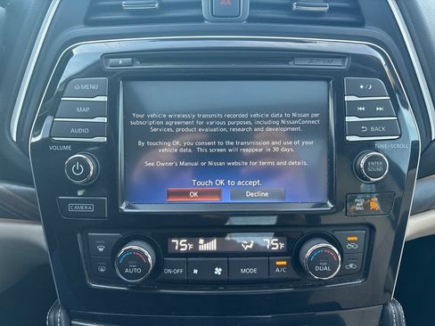 Used 2018 Nissan Maxima Platinum FWD image 25