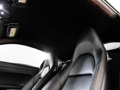 Used 2015 Porsche Cayman image 29