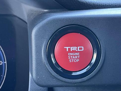 Used 2025 Toyota Tacoma TRD Off-Road image 34