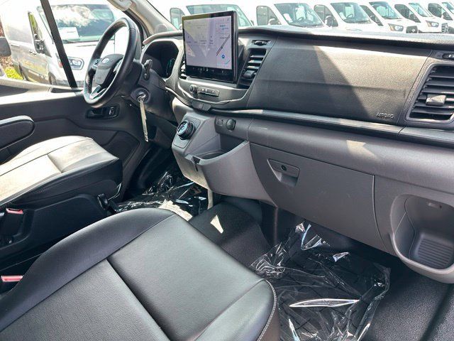 Used 2023 Ford E-Transit Medium Roof RWD image 9