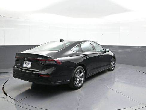 Certified 2023 Honda Accord EX image 6