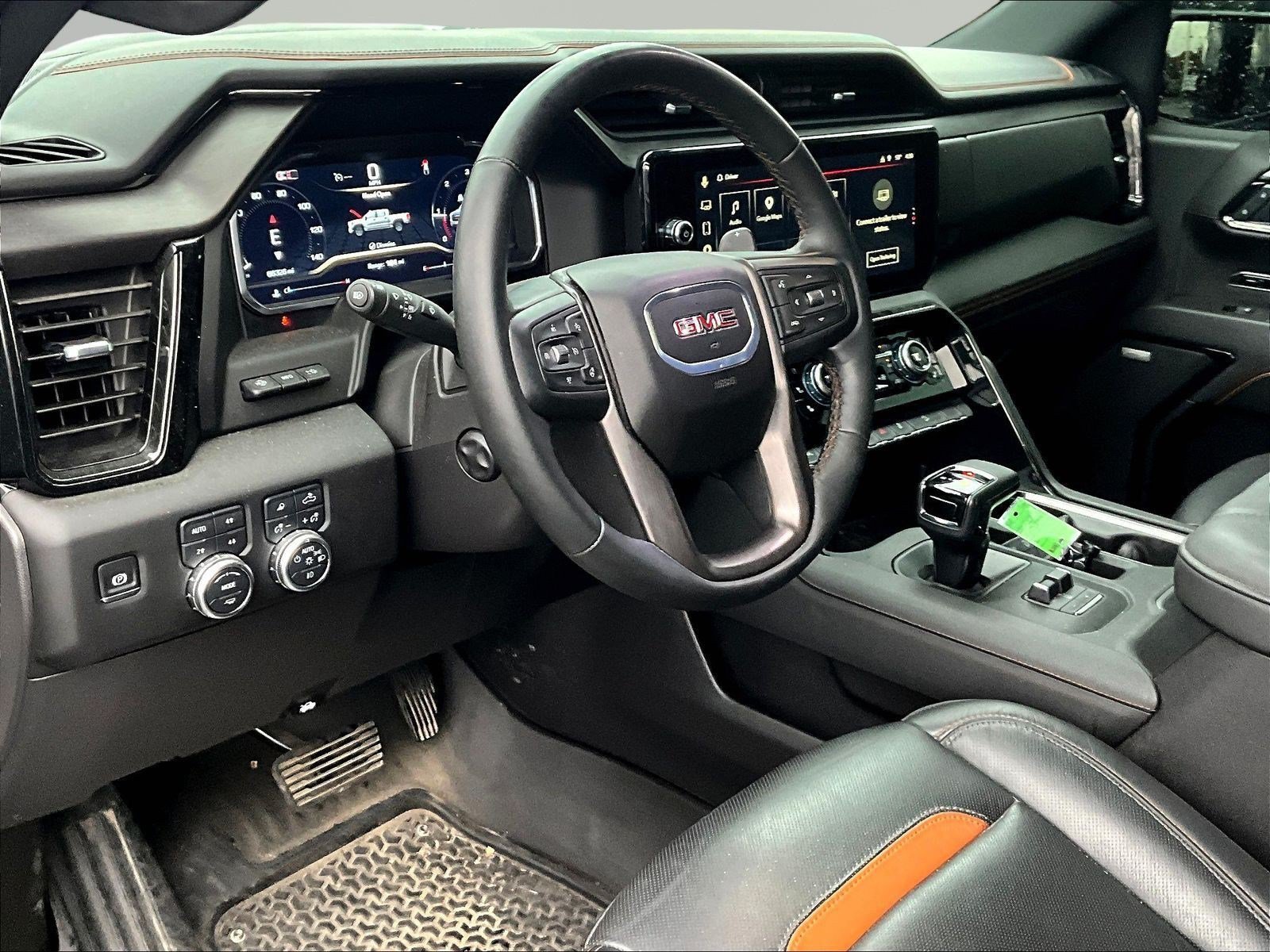 Used 2025 GMC Sierra 1500 AT4 w/ AT4 Premium Package AWD/4WD image 18