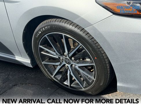 Used 2021 Toyota Camry SE w/ Carpet Mat Package (TMS) FWD image 7