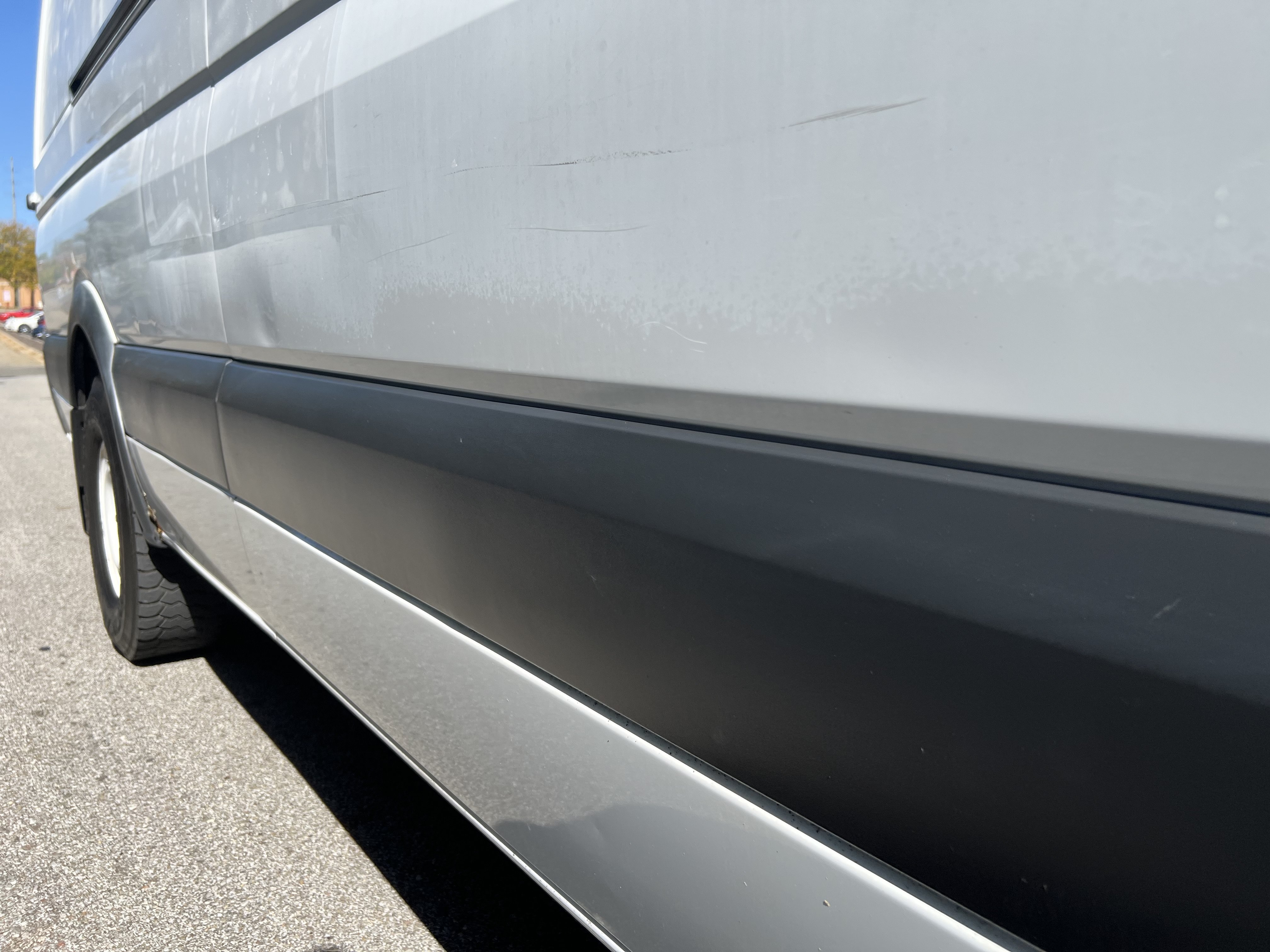 Used 2016 Mercedes-Benz Sprinter 2500 image 39
