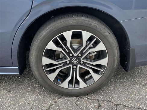 Certified 2025 Honda Odyssey Elite image 8