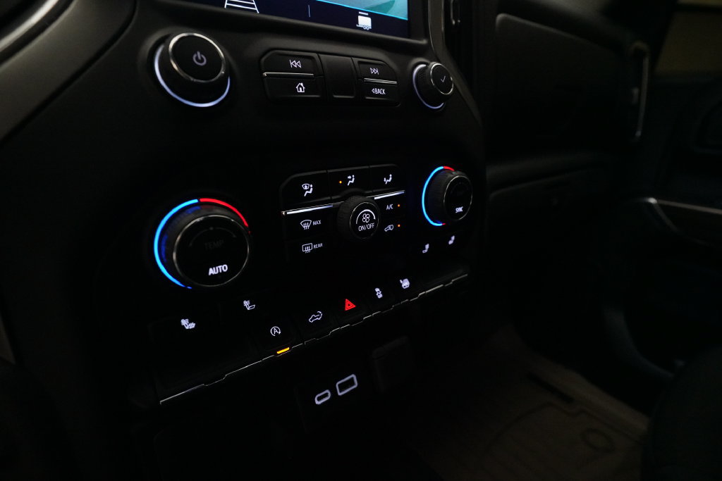 Used 2022 Chevrolet Silverado 1500 LT AWD/4WD image 20