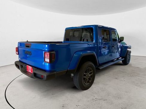 New 2025 Jeep Gladiator Sport AWD/4WD image 6