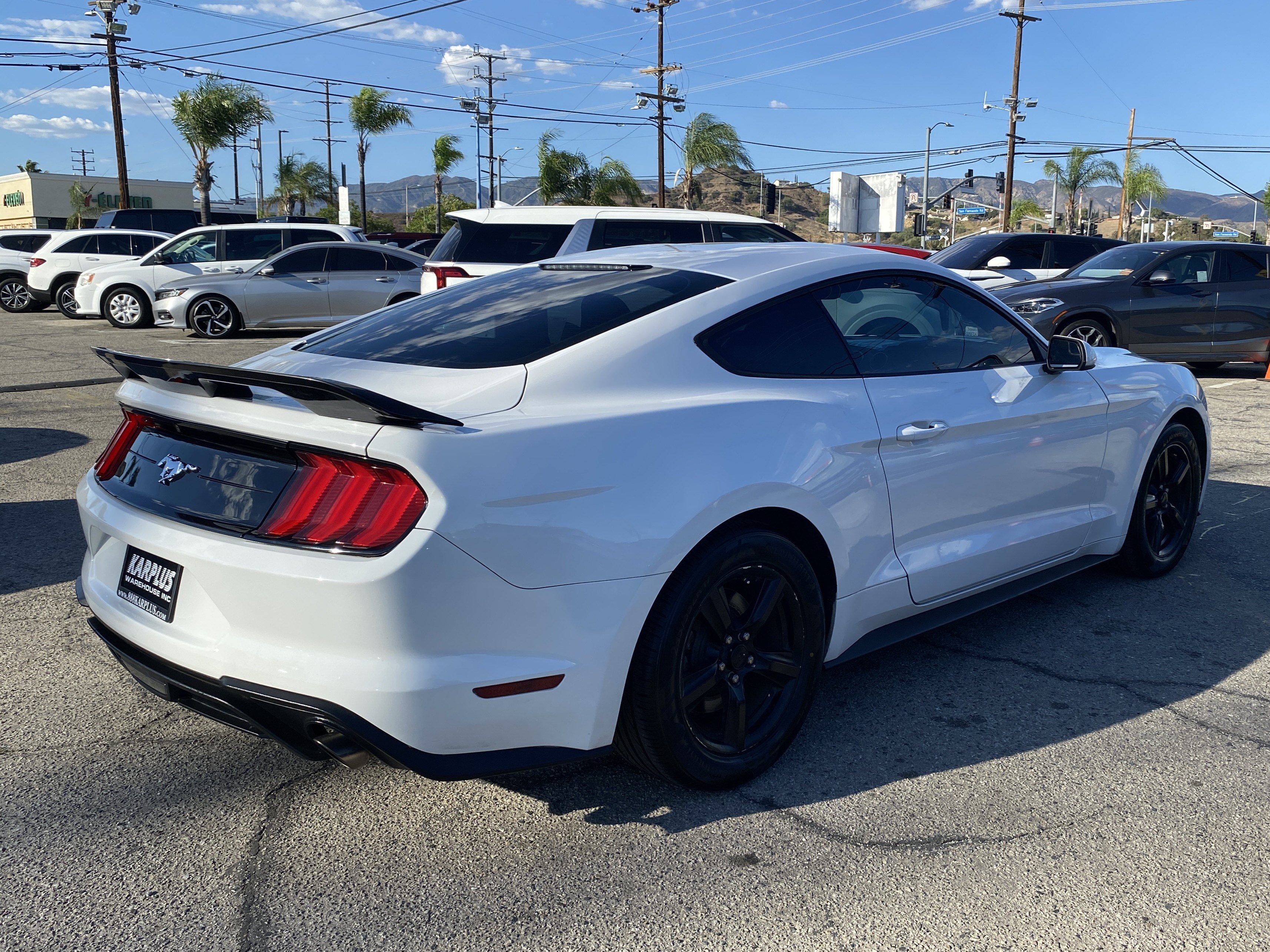 Used 2018 Ford Mustang Coupe RWD image 7