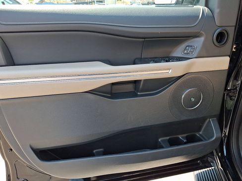 Used 2024 Ford Expedition Max Limited image 15