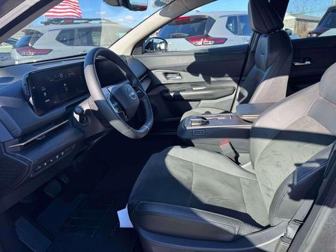 Certified 2024 Nissan Ariya AWD image 13