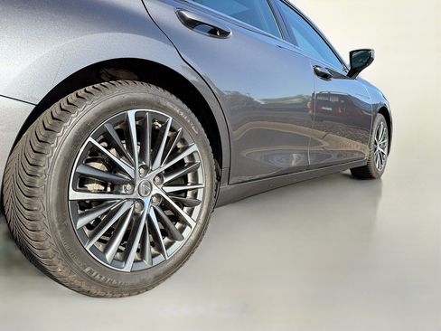 Certified 2022 Lexus ES 350 w/ Premium Package FWD image 14