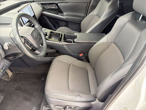 Used 2024 Toyota bZ4X XLE AWD/4WD image 5