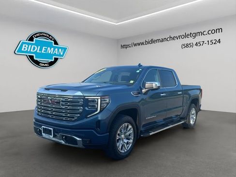 Used 2024 GMC Sierra 1500 Denali w/ Technology Package AWD/4WD image 3