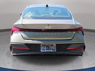 Used 2025 Hyundai Elantra SEL FWD video 2