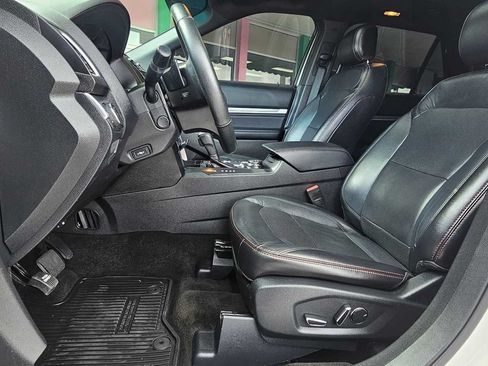 Used 2017 Ford Explorer Sport w/ Equipment Group 401A AWD/4WD image 16