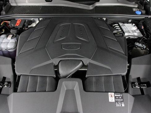 New 2026 Porsche Cayenne image 20