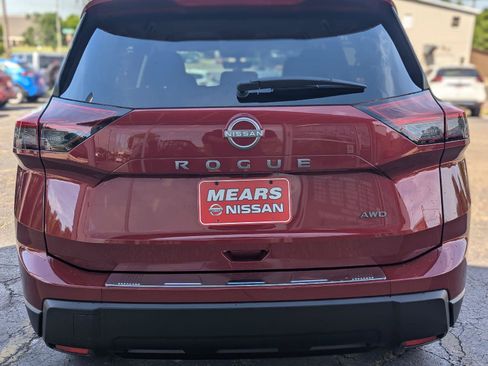 New 2026 Nissan Rogue SV AWD/4WD image 14