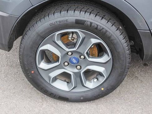 Used 2021 Ford EcoSport S image 12