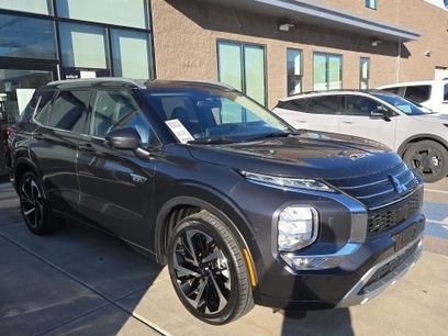 Used 2024 Mitsubishi Outlander 4WD Plug-In Hybrid
