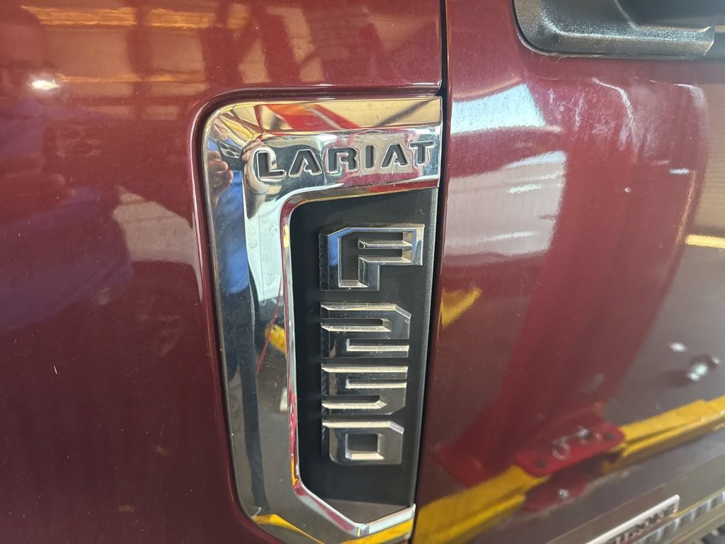 Used 2017 Ford F250 Lariat AWD/4WD image 4