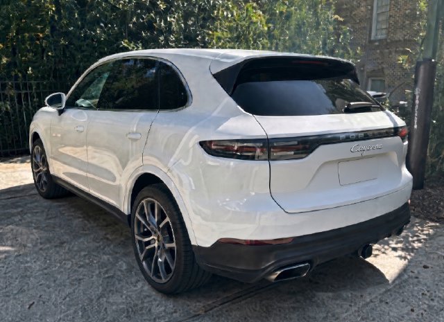 Used 2020 Porsche Cayenne AWD/4WD image 7