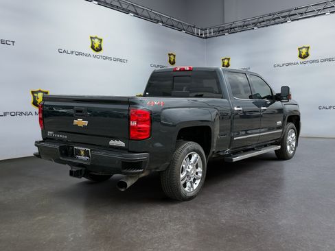 Used 2018 Chevrolet Silverado 2500 High Country w/ Duramax Plus Package AWD/4WD image 5