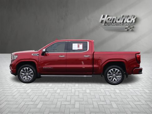Used 2023 GMC Sierra 1500 Denali w/ Technology Package AWD/4WD image 5