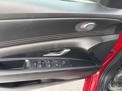 Certified 2023 Hyundai Elantra SEL w/ Convenience Package image 7