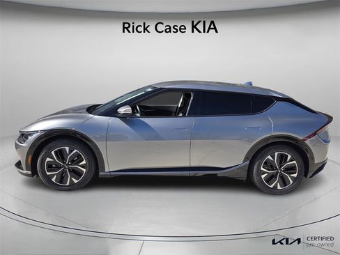 Certified 2022 Kia EV6 Wind image 3