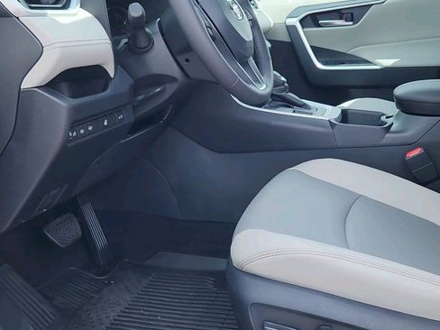 New 2025 Toyota RAV4 XLE Premium image 9