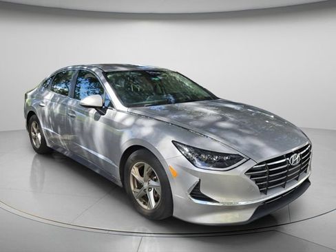 Used 2023 Hyundai Sonata SE FWD image 4