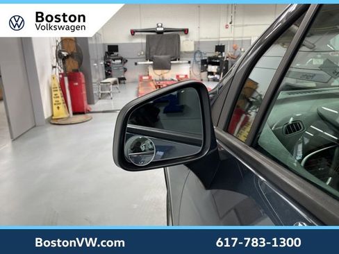 Used 2022 Chevrolet Trax LS w/ Tint and Cruise Package image 8