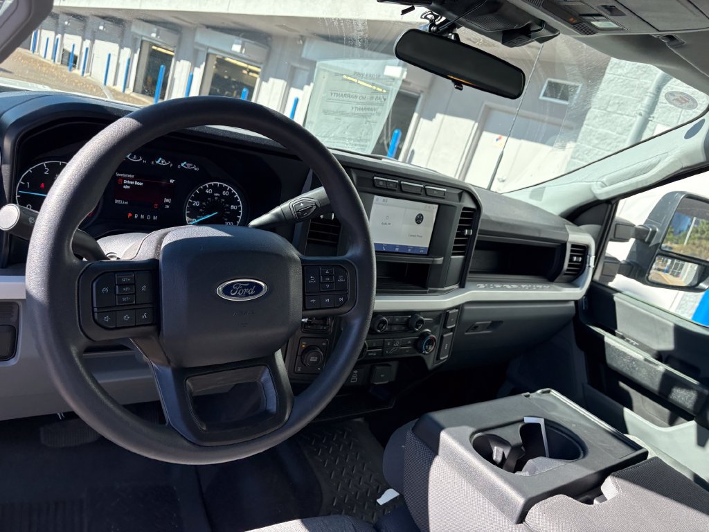 Used 2024 Ford F350 XL w/ 360-Degree Camera Package AWD/4WD image 17