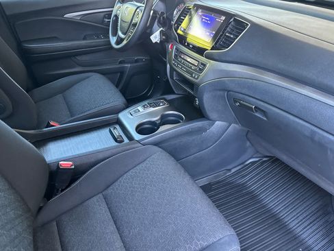 Used 2023 Honda Ridgeline Sport image 16