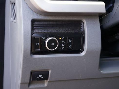 Used 2024 Ford F250 XLT image 21