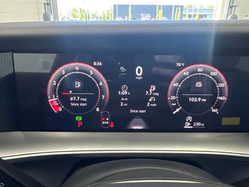 New 2026 Volkswagen Tiguan SE FWD image 20