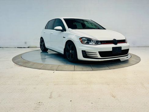 Used 2015 Volkswagen GTI S FWD image 12