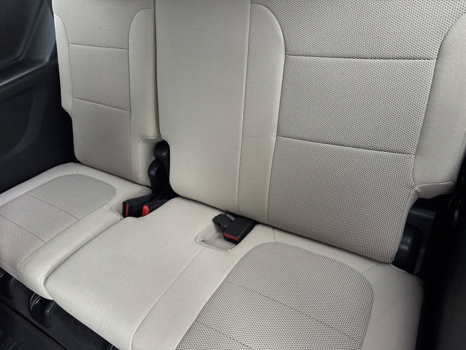 Used 2023 Chevrolet Traverse LT FWD image 33