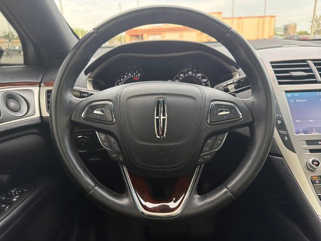 Certified 2020 Lincoln MKZ Reserve w/ Monochromatic Package FWD image 17