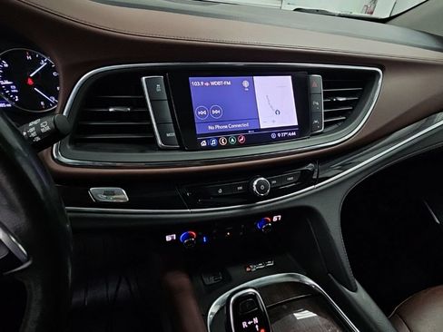 Used 2020 Buick Enclave Avenir w/ Avenir Technology Package FWD image 13