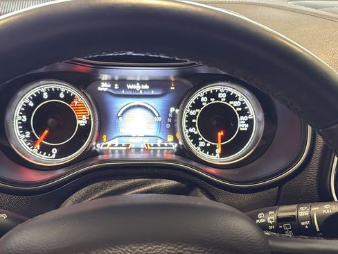 Used 2019 Jeep Cherokee Limited image 28