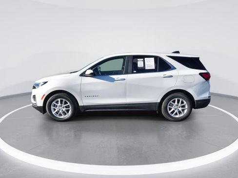 Used 2024 Chevrolet Equinox LT w/ LPO, Floor Liner Package FWD image 5