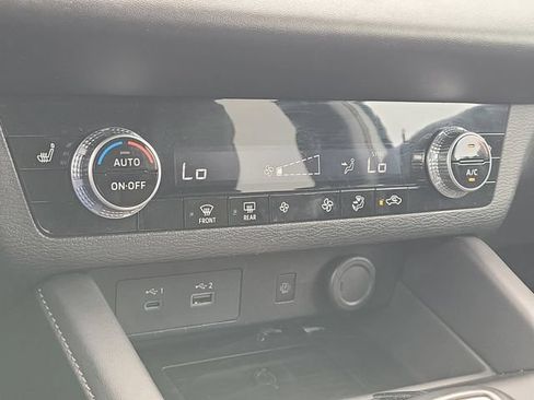 Used 2024 Mitsubishi Outlander SE FWD image 30