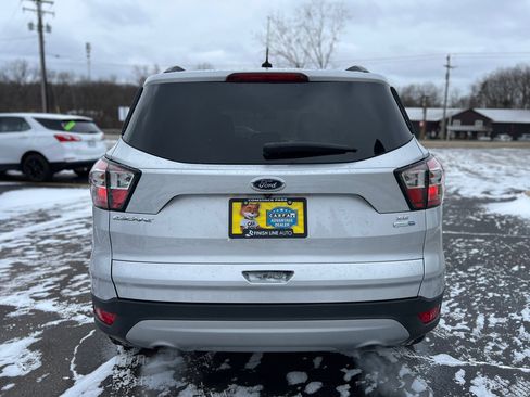 Used 2018 Ford Escape SE image 6