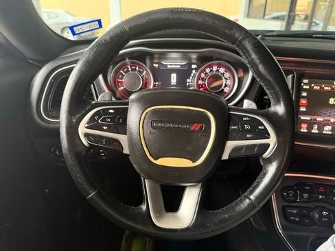 Used 2015 Dodge Challenger R/T Plus image 38