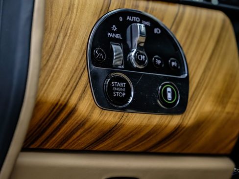 Used 2019 Rolls-Royce Cullinan AWD/4WD image 83