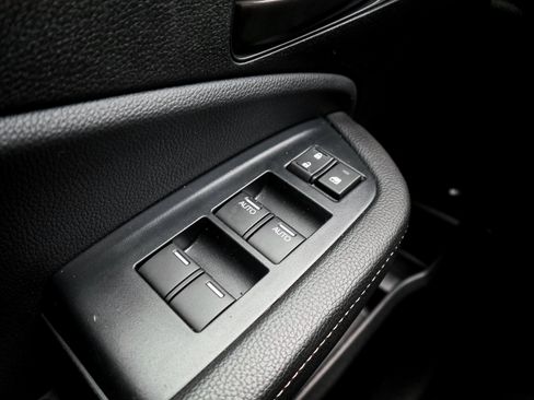 Used 2025 Honda Ridgeline Sport image 15