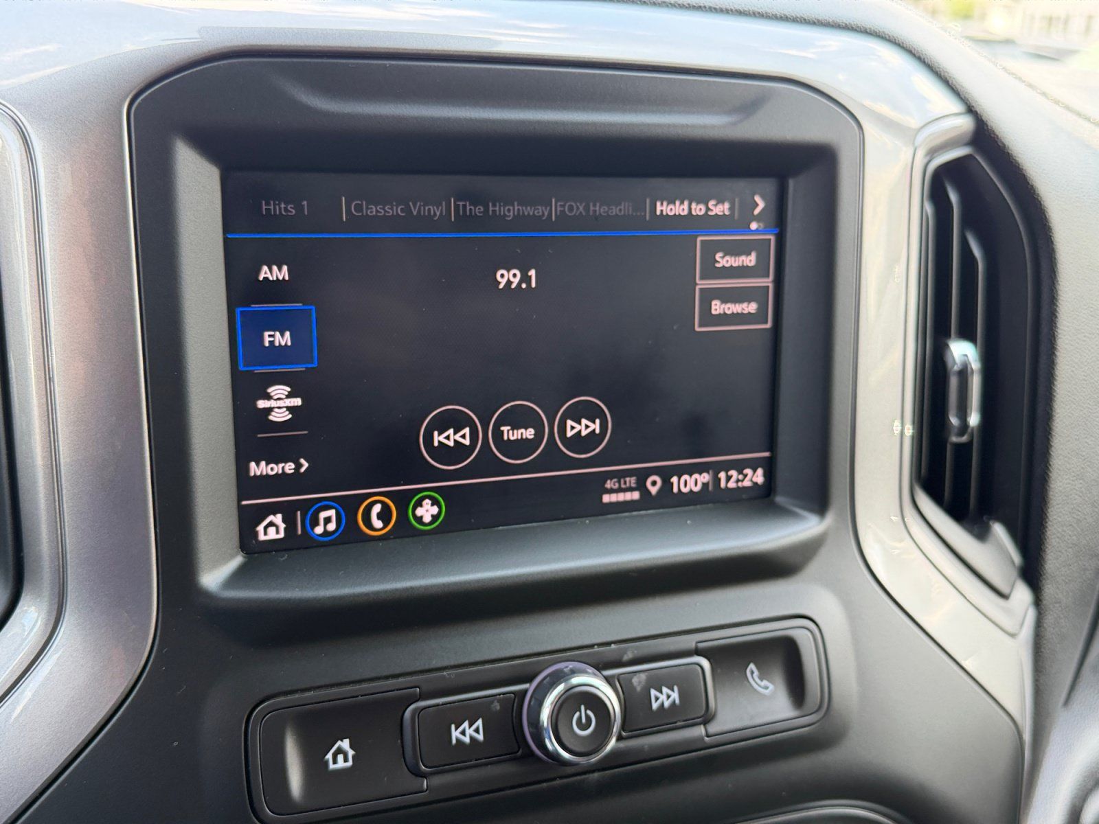Used 2024 GMC Sierra 1500 Pro w/ Graphite Edition AWD/4WD image 19