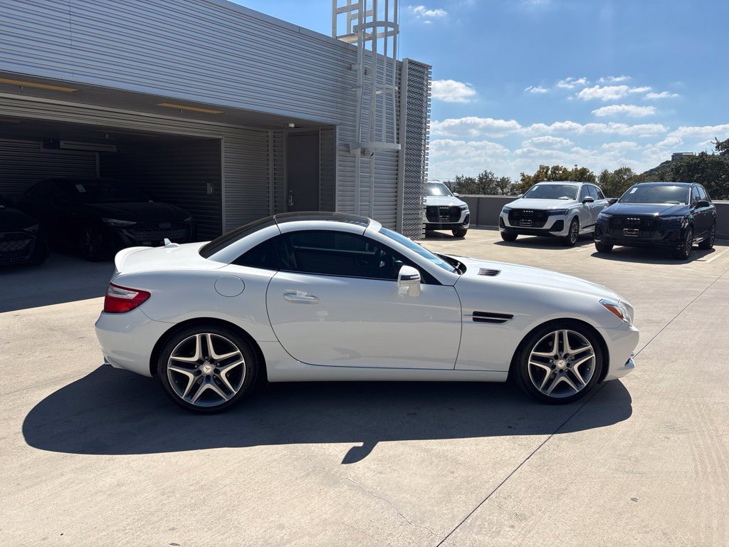 Used 2015 Mercedes-Benz SLK 250 image 9