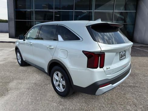 New 2026 Kia Sorento LX image 5